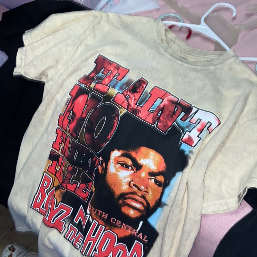 Medium boys tshirt